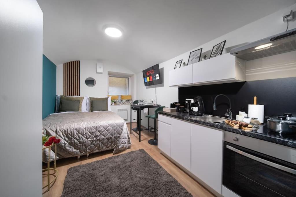 Secret Budget Studio Oasis Praag Buitenkant foto